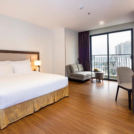 Aston Nha Trang City Hotel Екстер'єр фото
