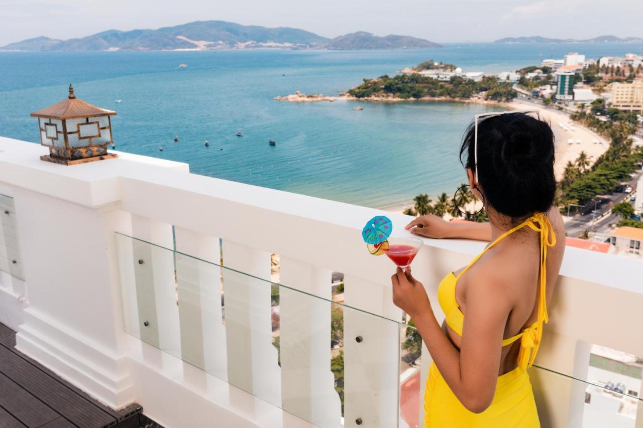 Aston Nha Trang City Hotel Екстер'єр фото